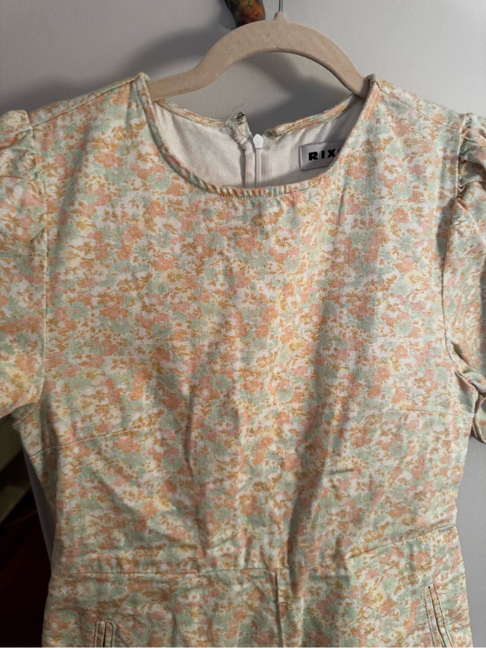 RIXO Ainsley Floral Denim Jumpsuit Cropped Wide Leg 6 - Picture 9 of 10